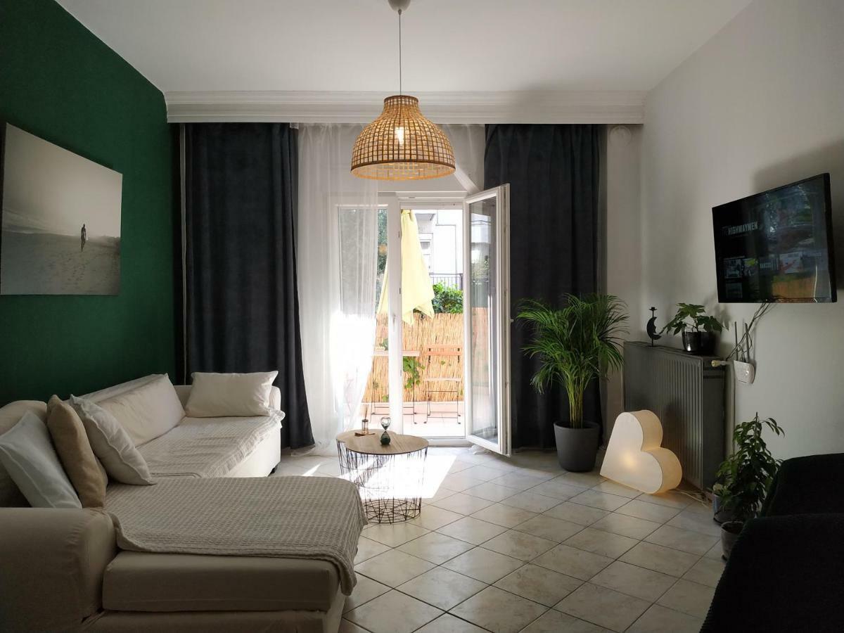 סלוניקי Bright Apartment Steps From The Sea מראה חיצוני תמונה