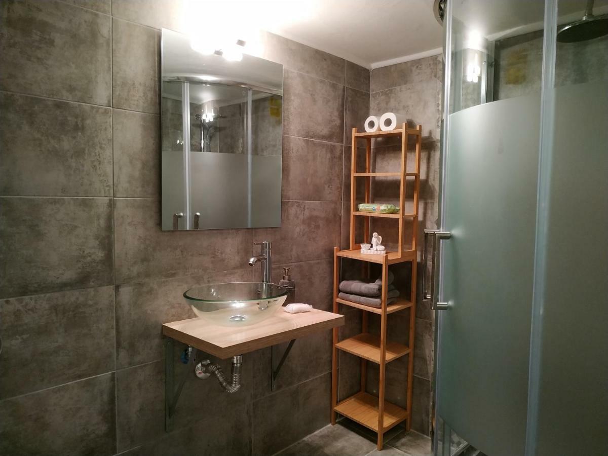 סלוניקי Bright Apartment Steps From The Sea מראה חיצוני תמונה